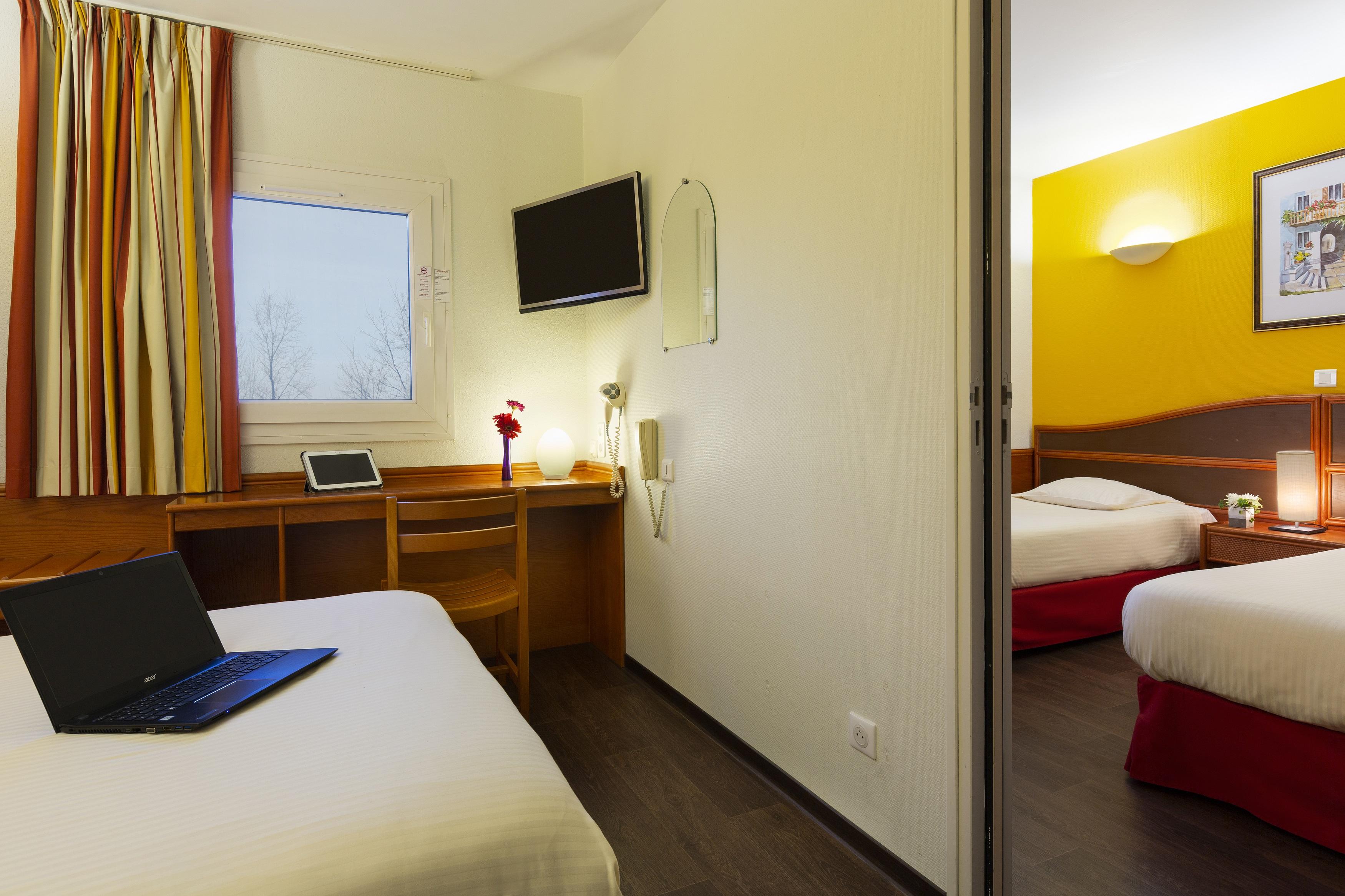 B&B Hotel Strasbourg Aeroport Holtzheim Dış mekan fotoğraf