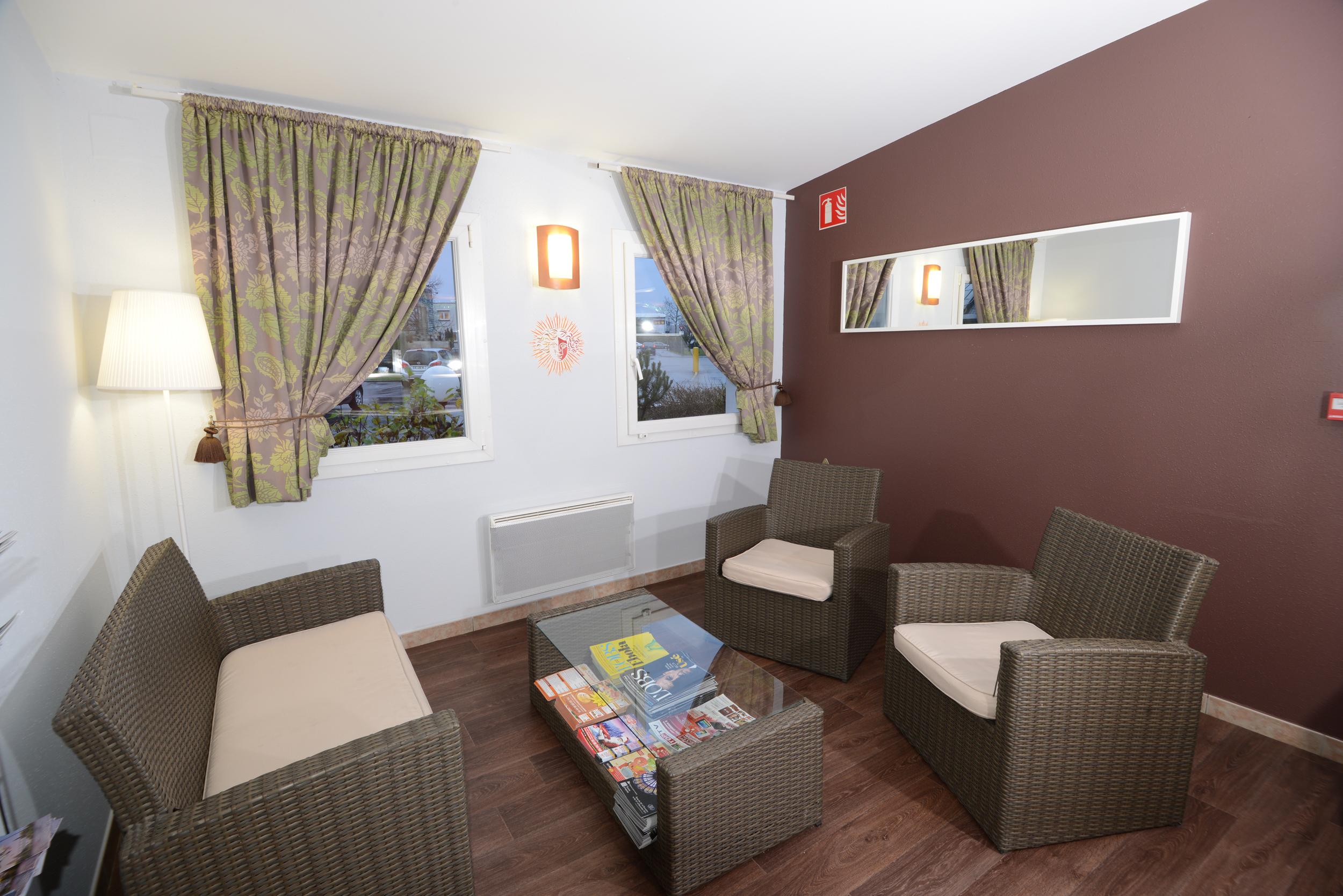 B&B Hotel Strasbourg Aeroport Holtzheim Dış mekan fotoğraf