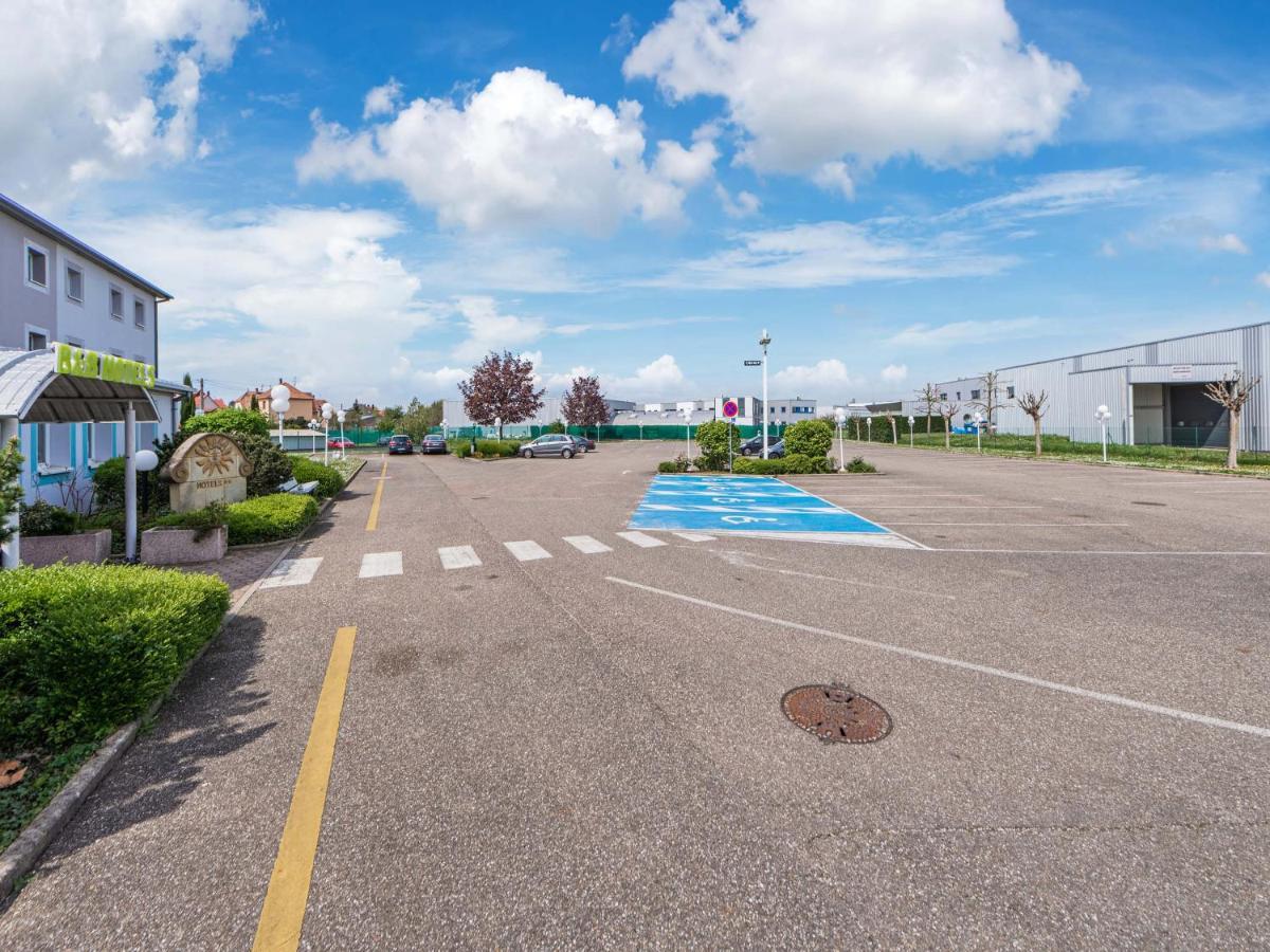 B&B Hotel Strasbourg Aeroport Holtzheim Dış mekan fotoğraf