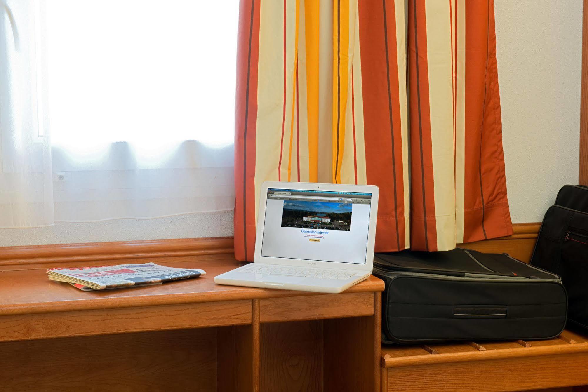 B&B Hotel Strasbourg Aeroport Holtzheim Dış mekan fotoğraf