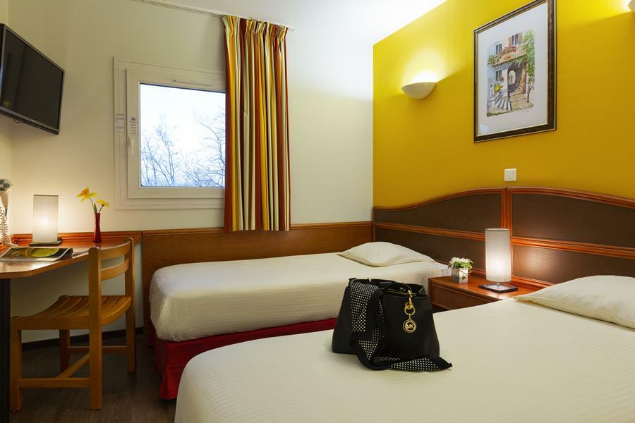 B&B Hotel Strasbourg Aeroport Holtzheim Dış mekan fotoğraf